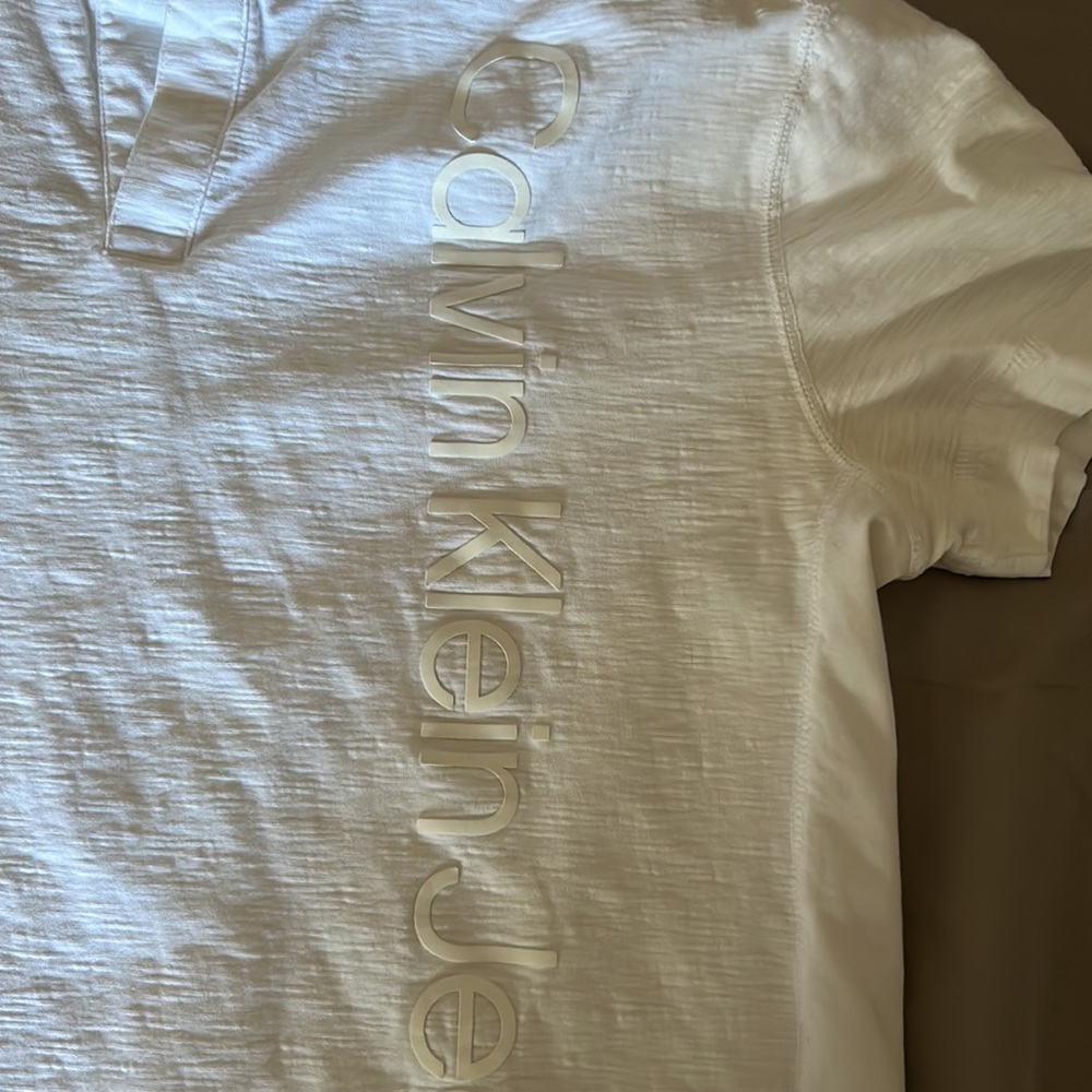 Calvin Klein - Picture 2 of 2